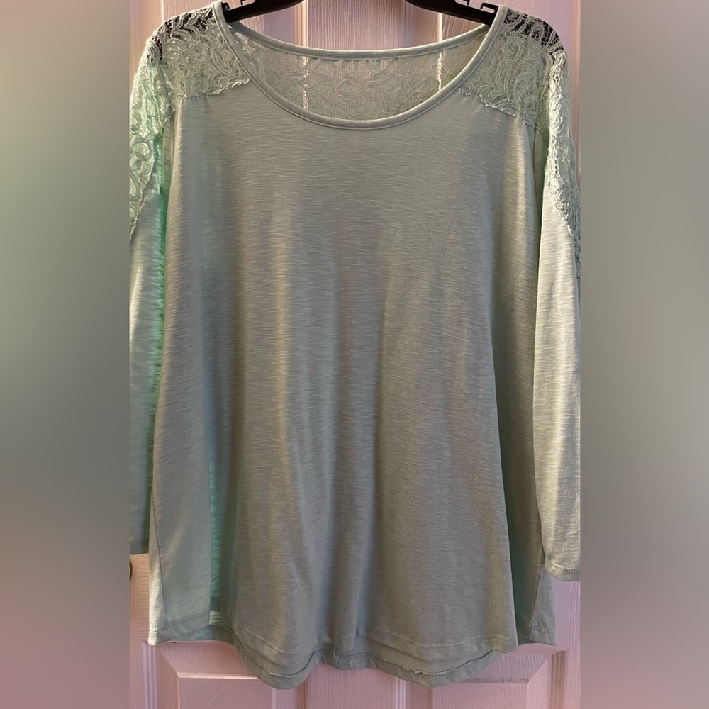 Ladies long sleeve light green with lace top. Size large.  Gently worn.